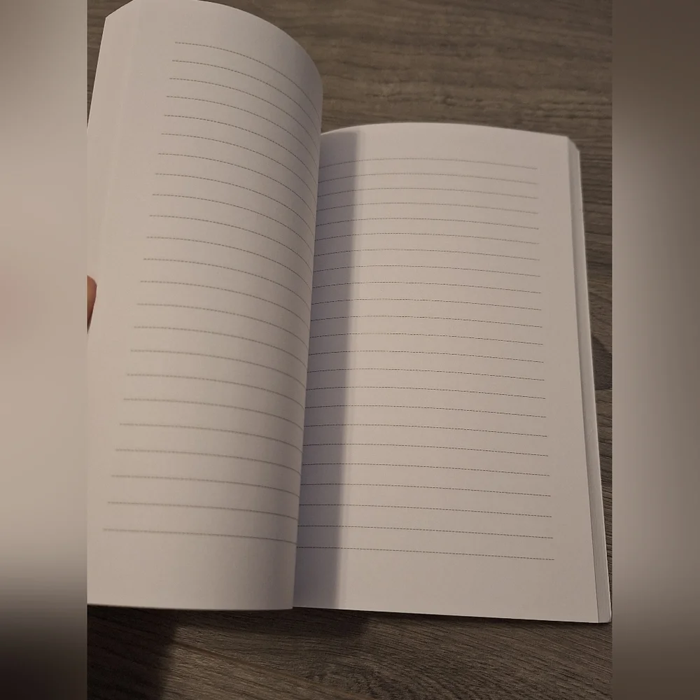 NEW!! Journal with Floral Design, designed by me 200 Pages - Picture 5 of 6